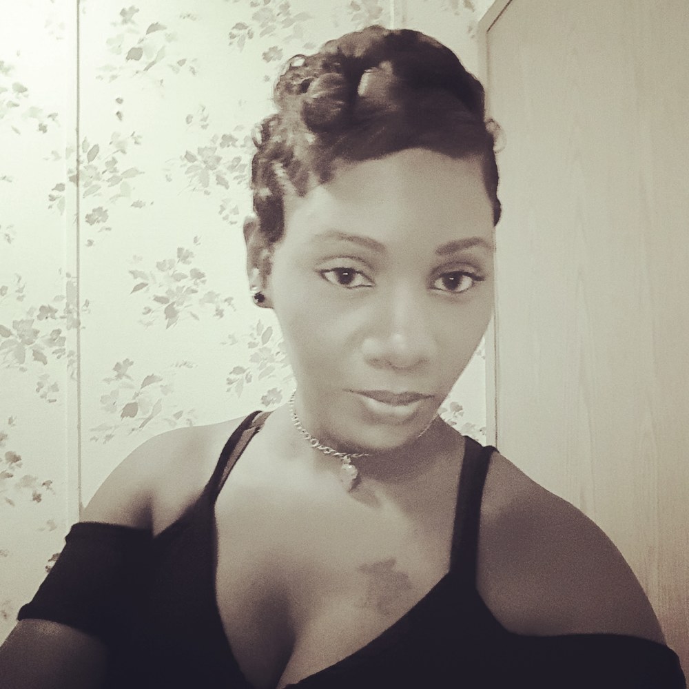 Meet your Posher, Rochelle